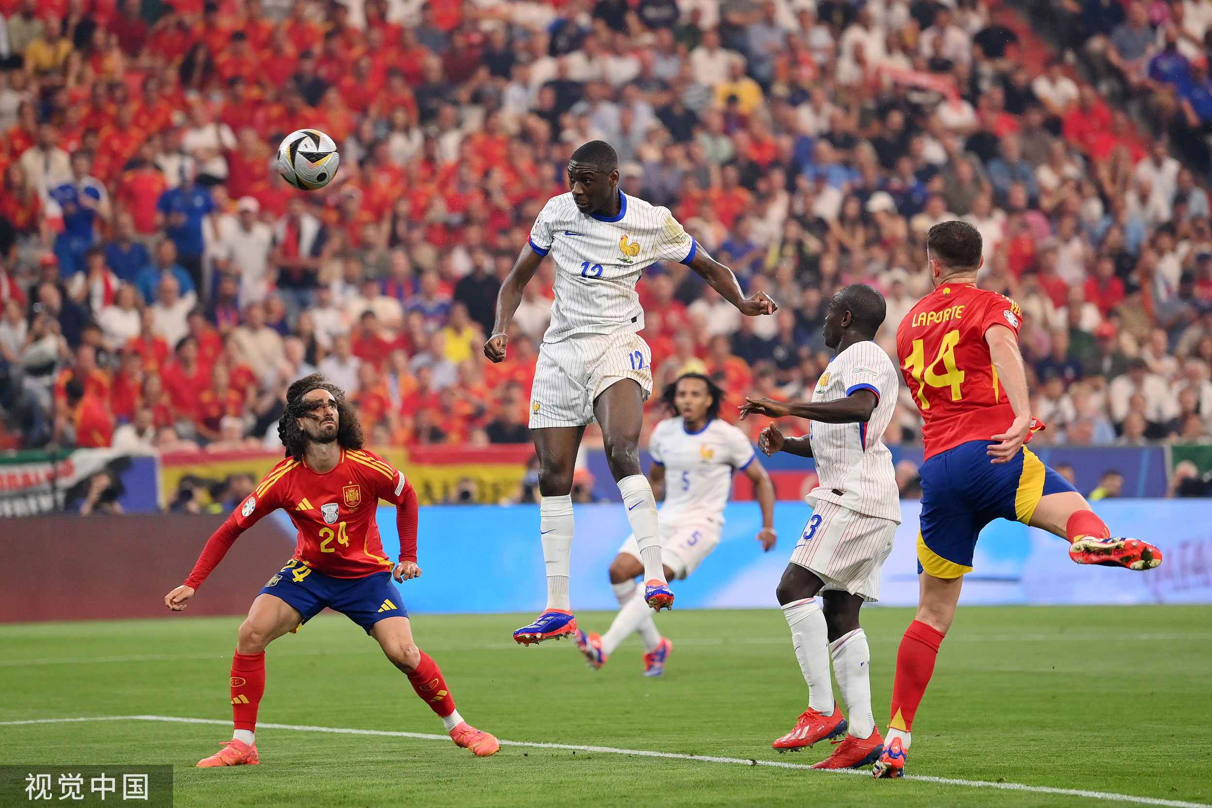 欧预赛比赛震撼开场强队实力较量正酣的简单介绍