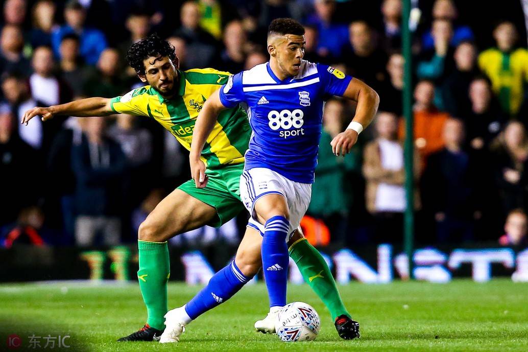 包含沃特福德遭遇对手斩杀，积分被逐步拉开的词条