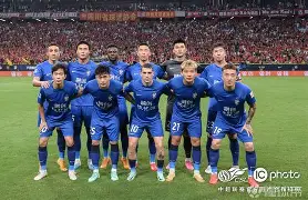 中国足球联赛情况持续升温,球队实力逐步提升 中国足球联赛情况持续升温,球队实力逐步提升